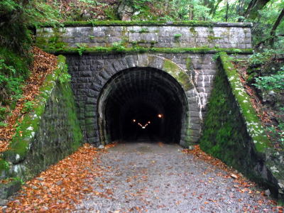 天城トンネル